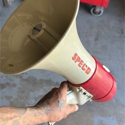 Speco ER-370 Megaphone / Bullhorn – Works