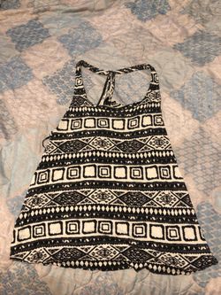 Used women’s forever 21 shirt size medium
