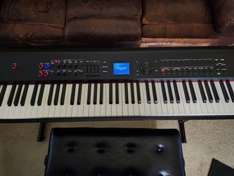 Roland RD-800 88-key w/ stand and pedal + chair
