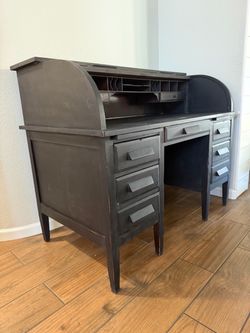 Antique roll top desk