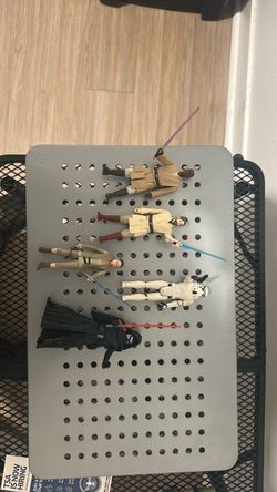 Star Wars figures (read description )