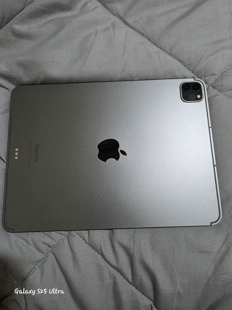 Apple iPad Pro 11 Inch (4th Gen)