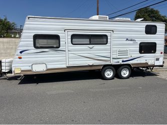 03 Thor travel trailer