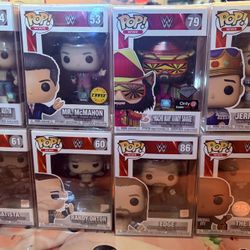 WWE SUPERSTARS  FUNKO