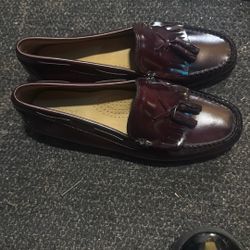 G.H. Bass & Co. Weejuns tassel loafers,   Wine color