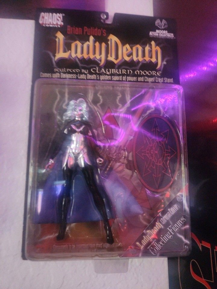 Evil Earnie And Lady Deathfigure