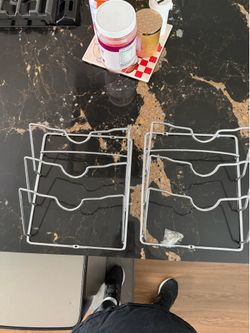 Lid holder