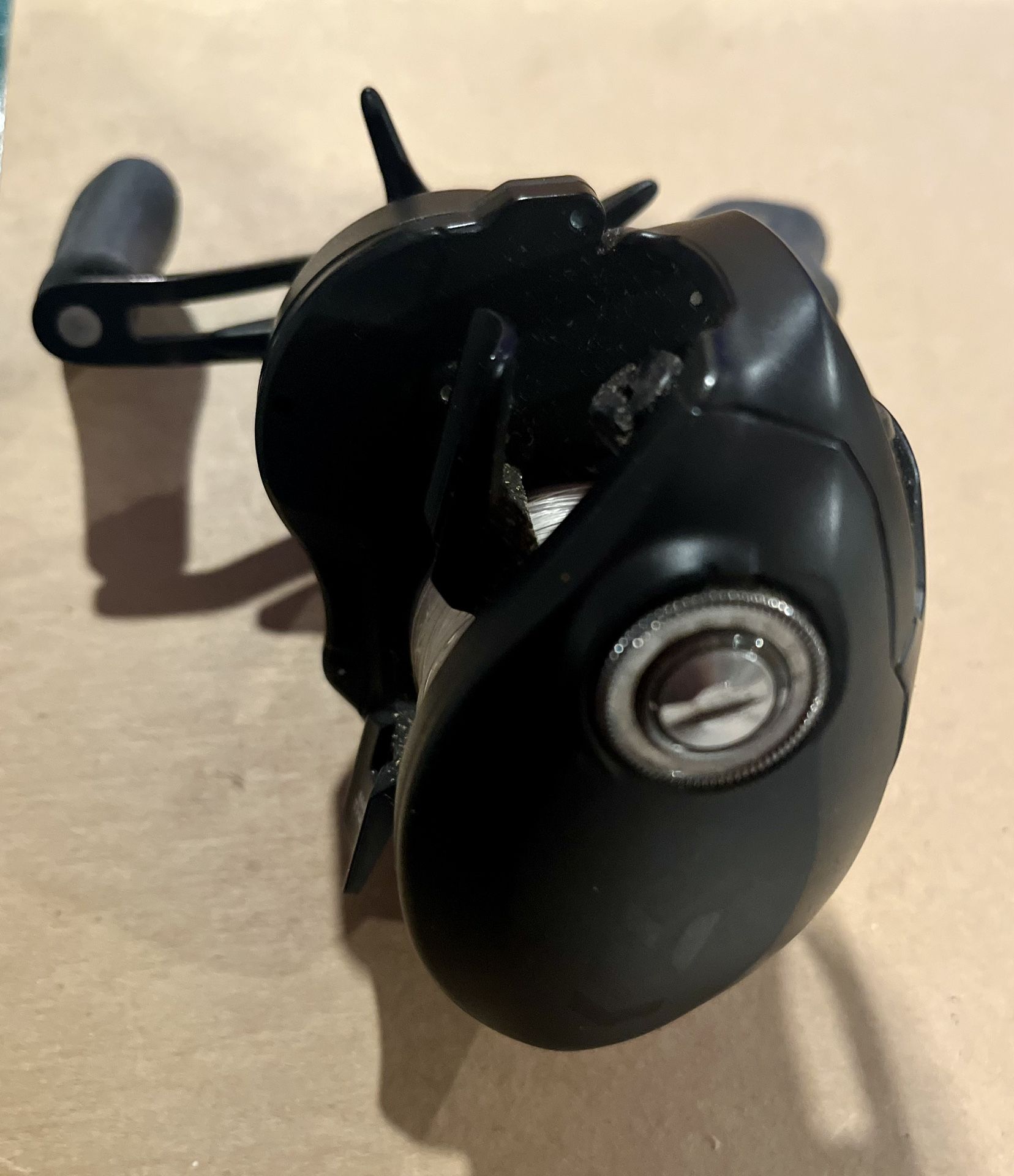 🎣 Daiwa Fuego CT 100XS Baitcasting Reel 8.1:1 – Excellent Condition, Smooth & Fast!