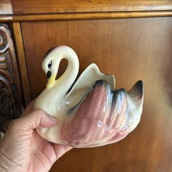 SWAN CERAMIC PLANTER $10