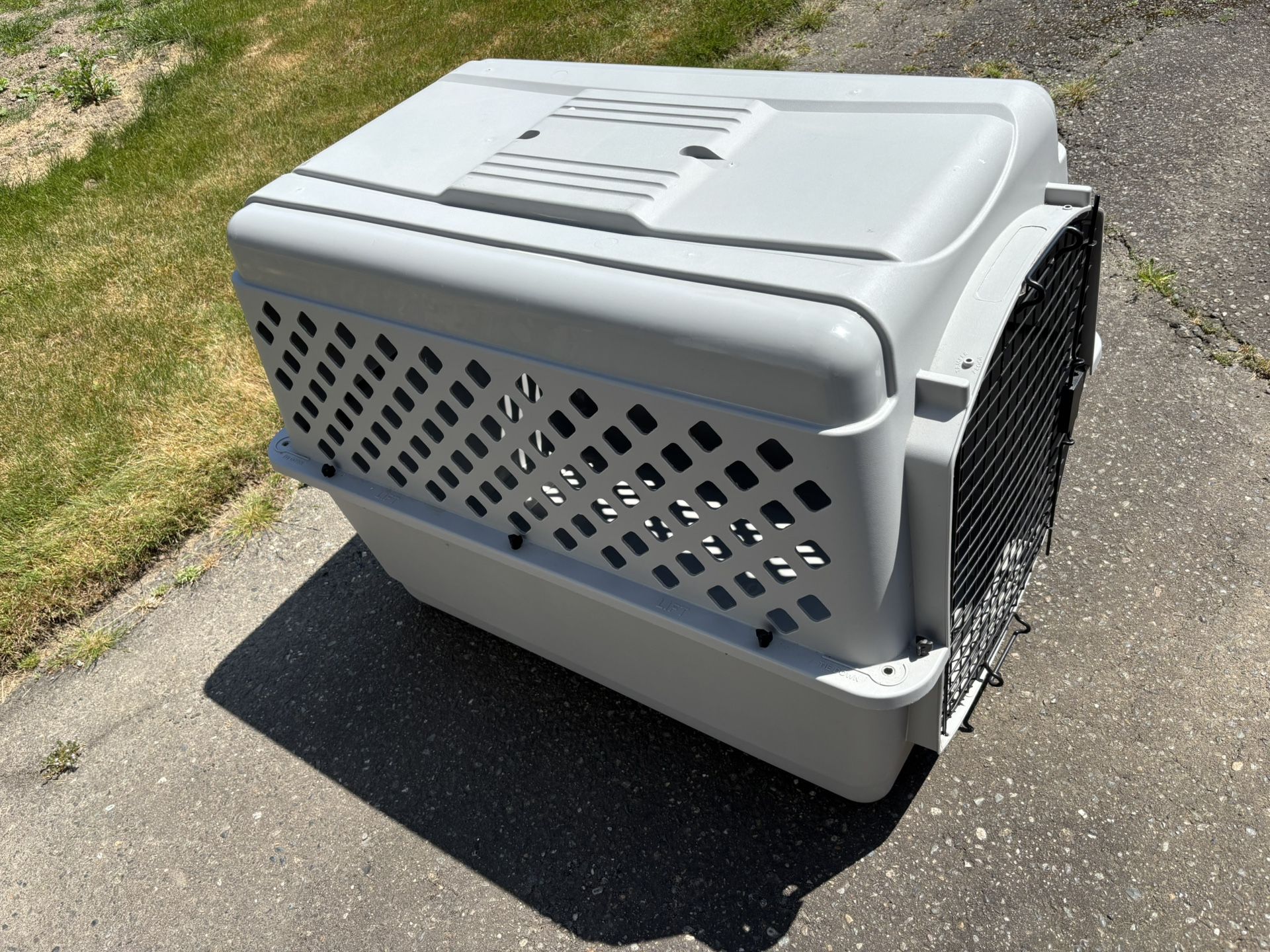 Large Dog Kennel