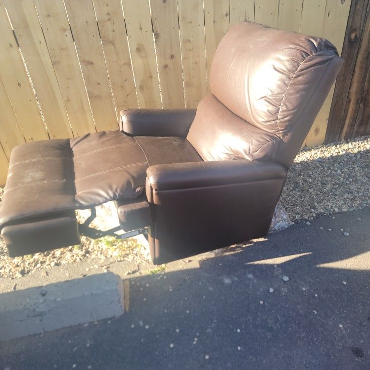 Recliner
