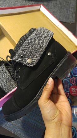 $15 boots Size 8 1/2