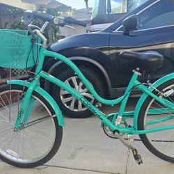 Cruiser Bike 7 Speeds Excellent Condition 
