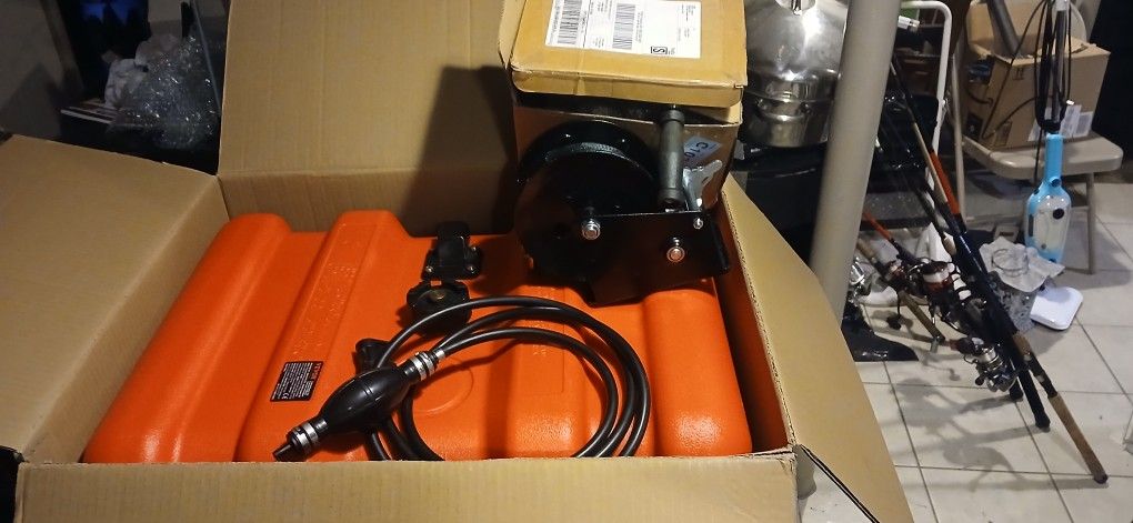 Boat Gas Tank/ Trailer Winch