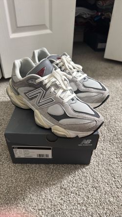 New Balance  9060 size 10 Grey