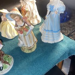 Figurines