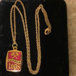 Gold Necklace With Vintage Pendant (Tops)