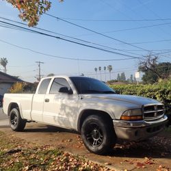 2003 Dodge Dakota