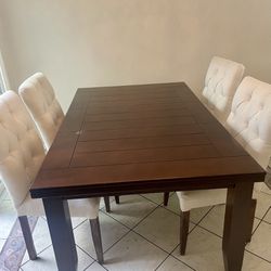 Dinning table With 4 Chairs