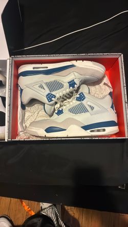 Jordan 4 Military Blue Size 12