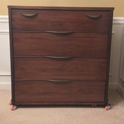 MCM/Mid Century Modern Chest
