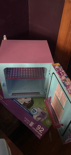 Hello kitty mini fridge