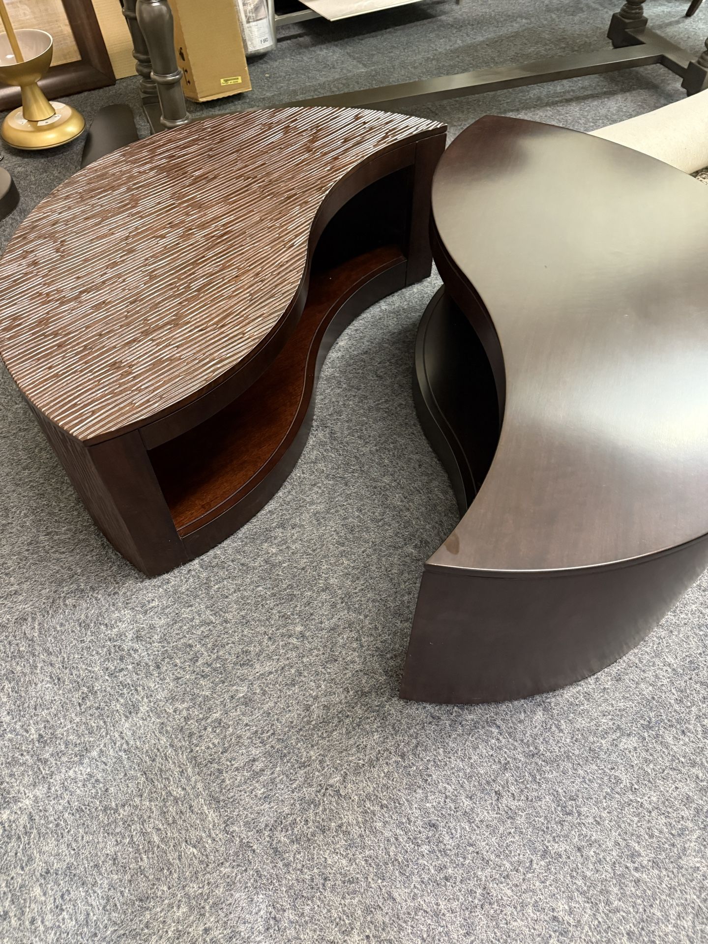 Ying yang Tables (2)