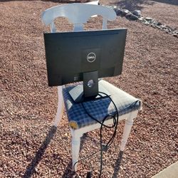 2 Dell Monitors, 5 Chairs, And EndTable