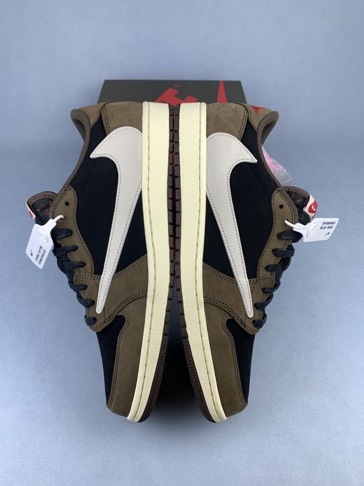 Air jordan 1s travis scott  MOCHA more colors available