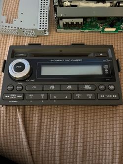 2006 Honda Ridgeline STEREO OEM Original - Complete Head Unit - UNTESTED