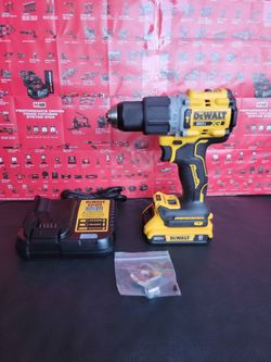 DEWALT XR 1/2-IN. 20V MAX VARIABLE SPEED BRUSHLESS CORDLESS HAMMER DRILL WITH 2.0 AH BATTERY&CHARGER AND BAG INCLUDED