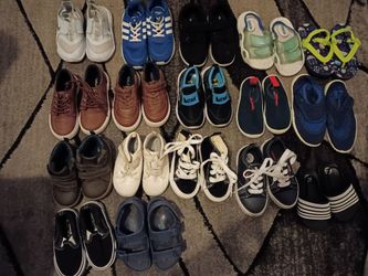 17 pairs of Boy shoes size 6