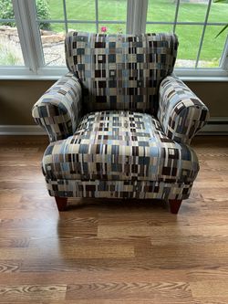 Upholstered Chairs 