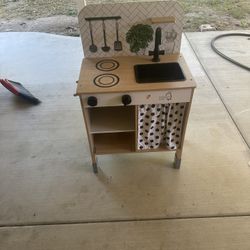 Play Kitchen 