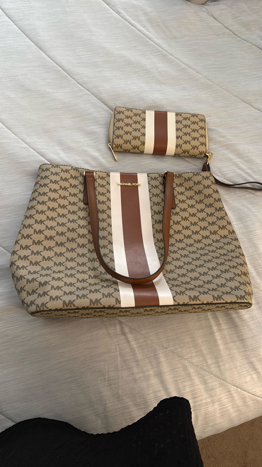 Michael Kors Purse With Matching Wallet
