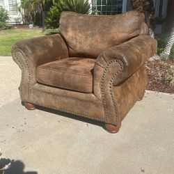Oversized Microfiber Chair 