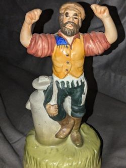 1972 Sankyo Musical Chadwick -Miller Figurine