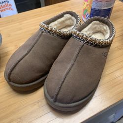 UGG Slip In