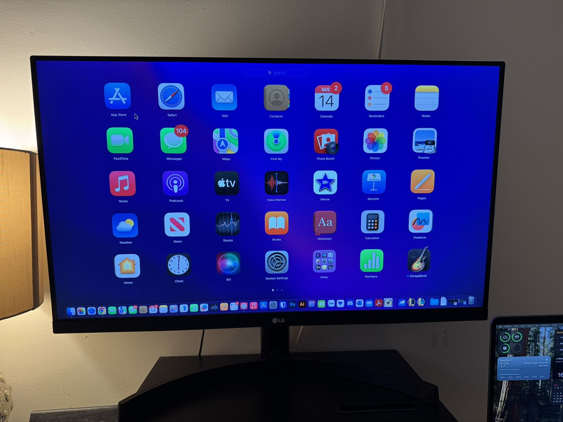 LG Monitor 27" HD (1920 x 1080) IPS Display Black (99% like new)