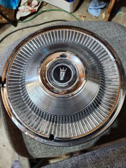 Ford Galaxie Hub Cap