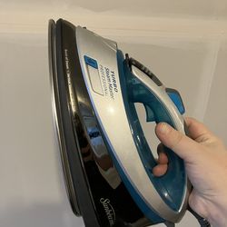 Sunbeam Steam Iron – Works Great – $10