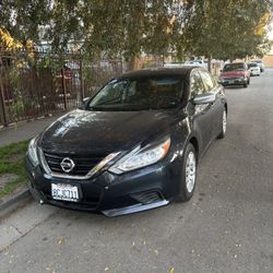 Nissan Altima 