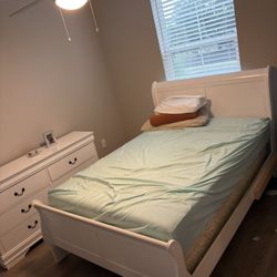 Queen Bed Furniture