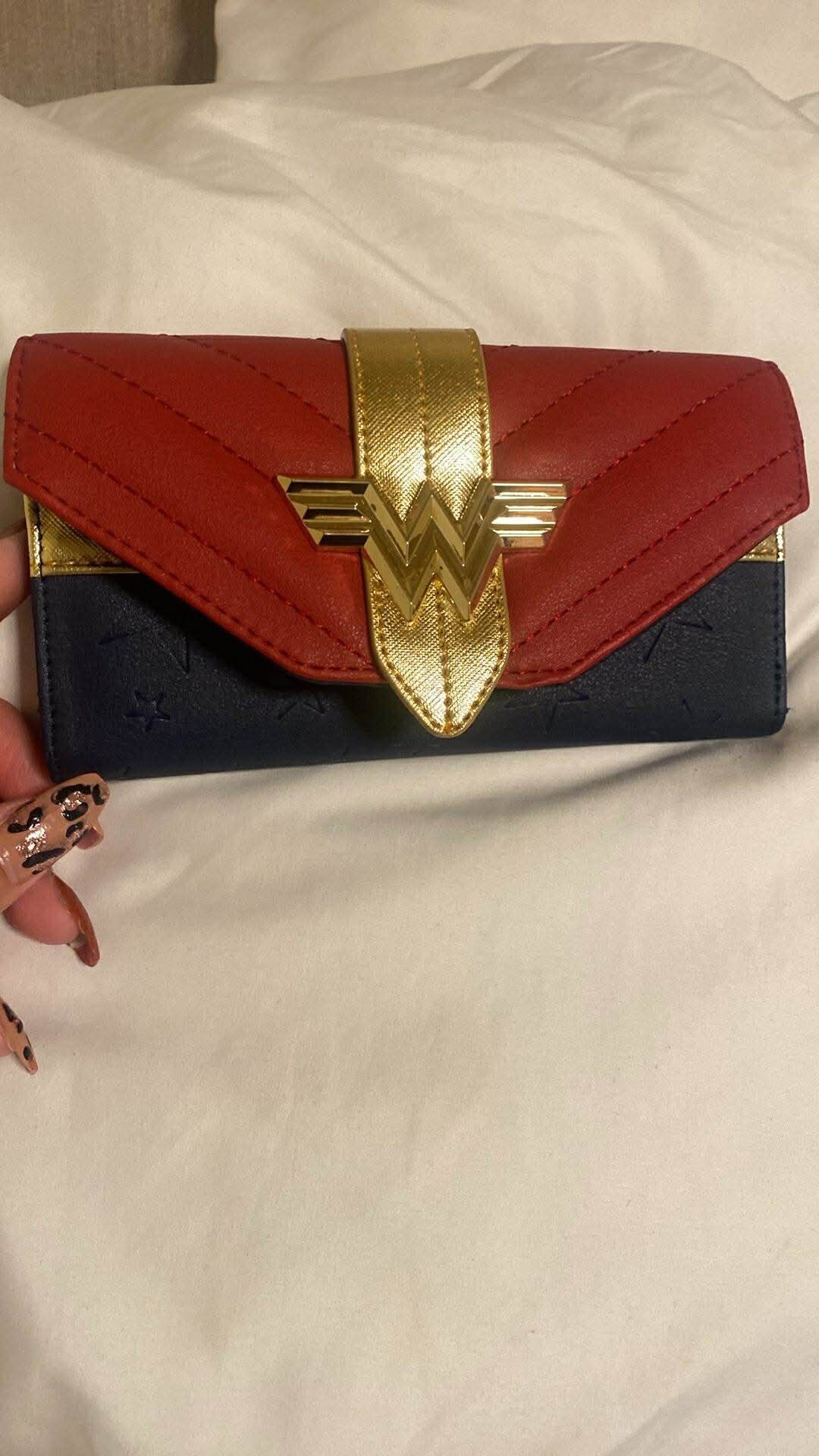 New Wonder Woman Wallet