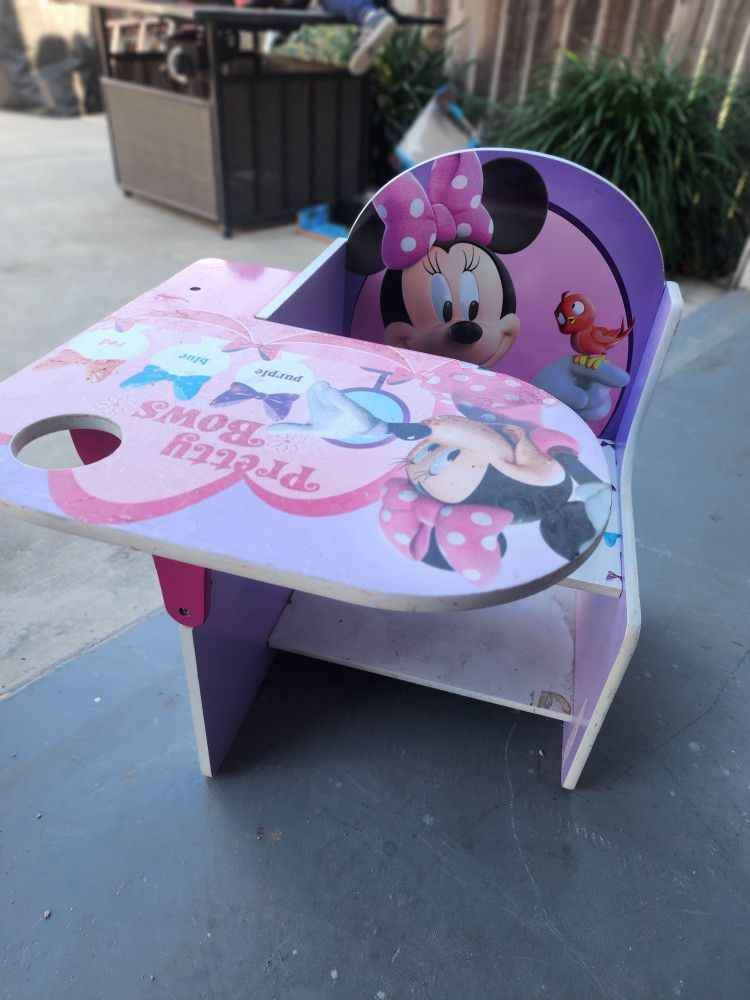 Minnie Mouse Kids Desk.. Minnie Mouse Kids Table