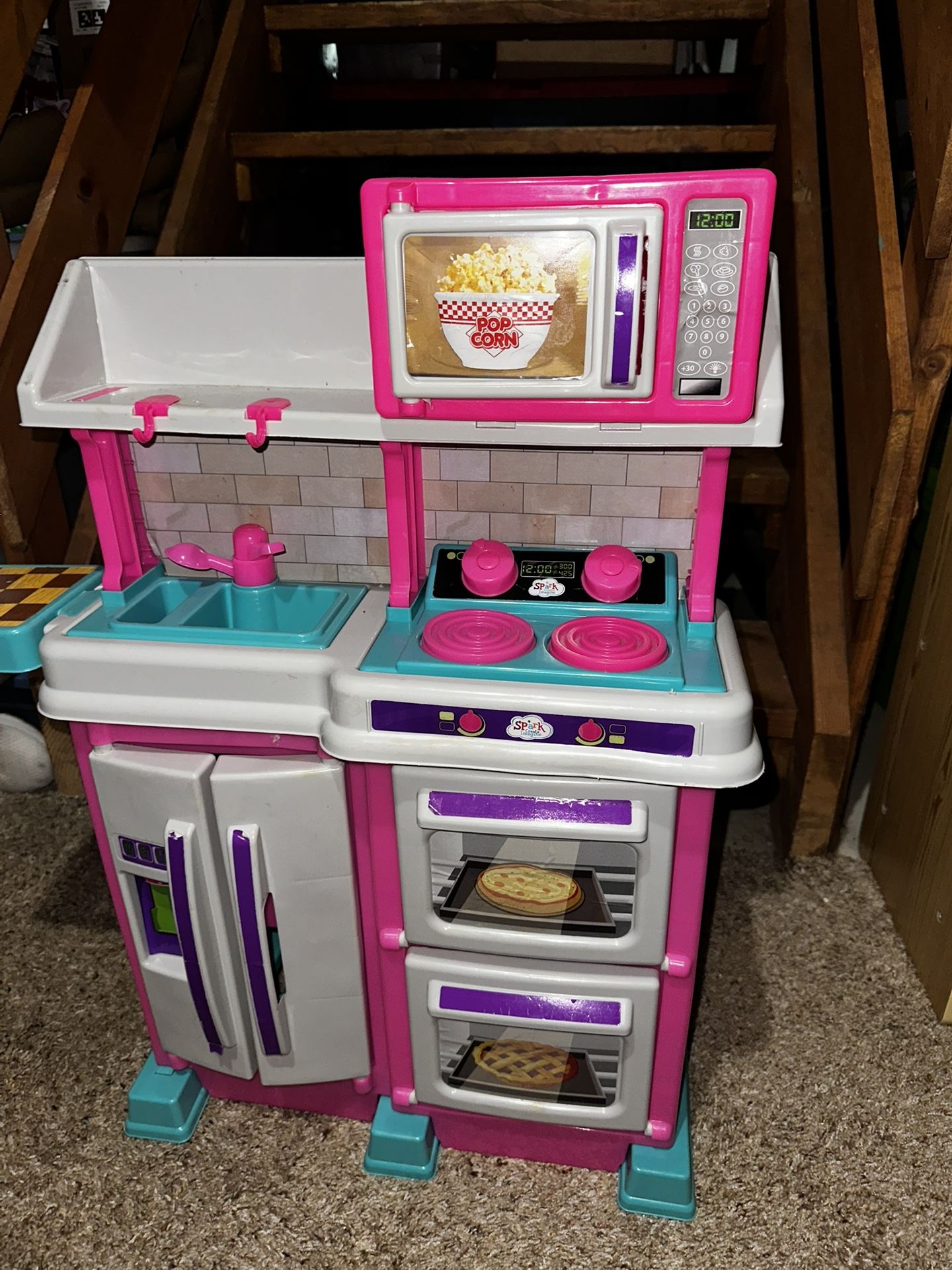 Toy Kitchen