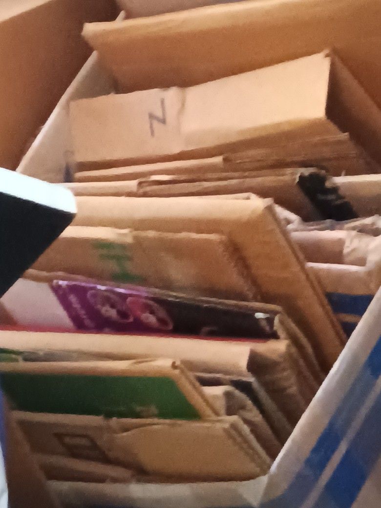 FREE FREE MOVING BOXES