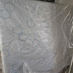 New  Cal king Mattress 