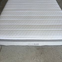 Helix Plus King-Size Mattress, Like New, Excellent Condition
