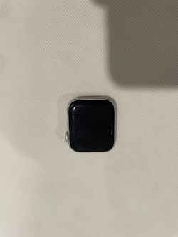apple watch series 4 44mm silver aluminum